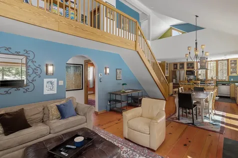 2275 West Hill Road Warren VT 05674