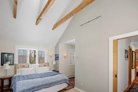 2275 West Hill Road Warren VT 05674