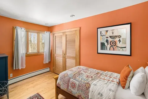 2275 West Hill Road Warren VT 05674