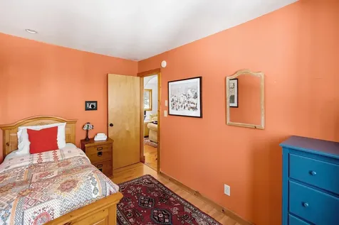 2275 West Hill Road Warren VT 05674