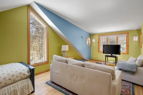 2275 West Hill Road Warren VT 05674