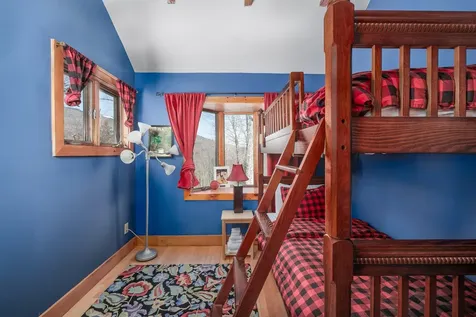 2275 West Hill Road Warren VT 05674