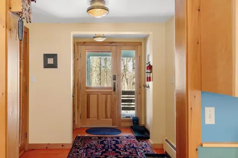 2275 West Hill Road Warren VT 05674