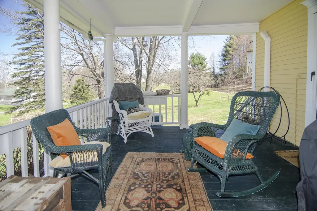 353 Mount Vernon Street Newport City VT 05855