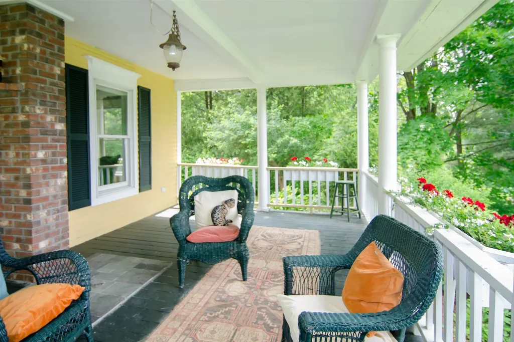 353 Mount Vernon Street Newport City VT 05855