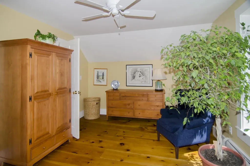 353 Mount Vernon Street Newport City VT 05855