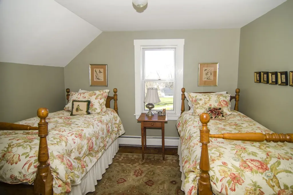 353 Mount Vernon Street Newport City VT 05855