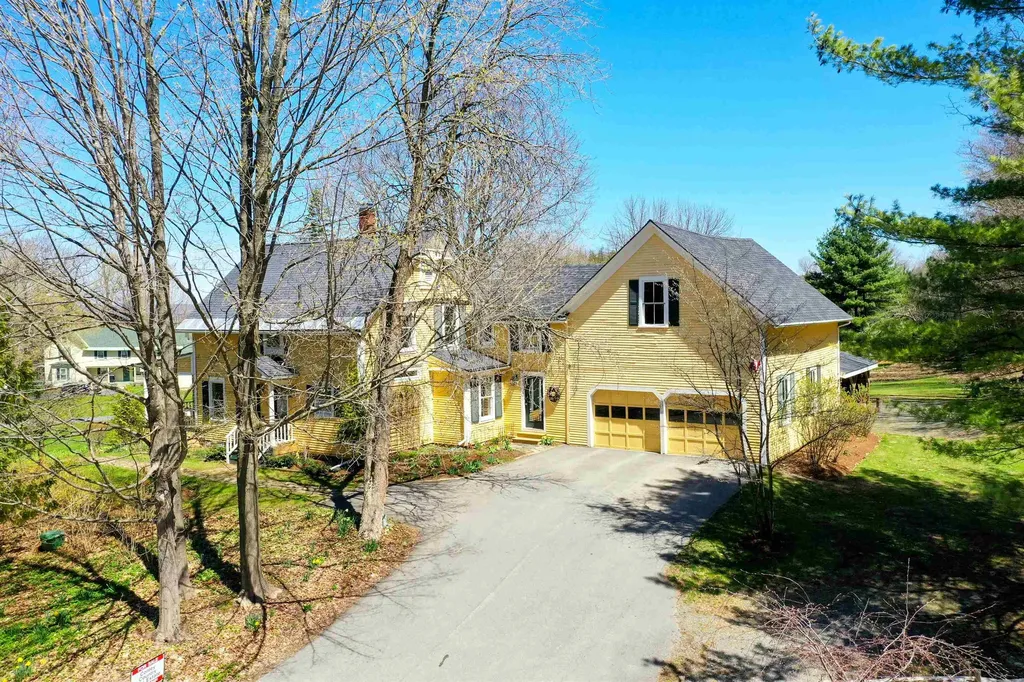 353 Mount Vernon Street Newport City VT 05855