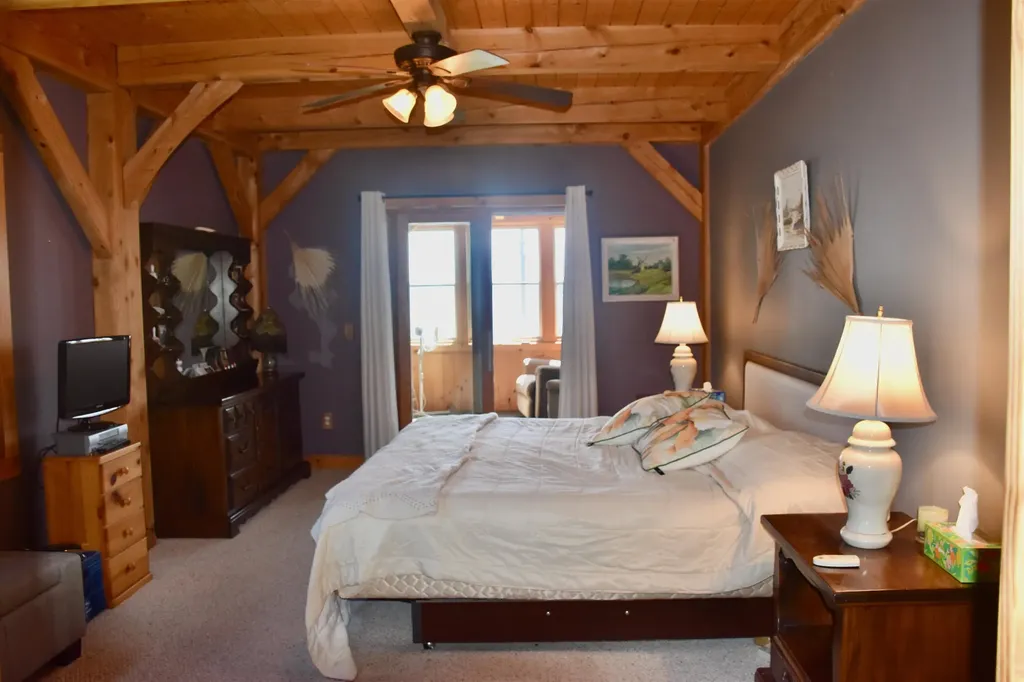 122 Eastview Lane North Hero VT 05474
