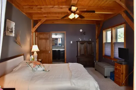 122 Eastview Lane North Hero VT 05474