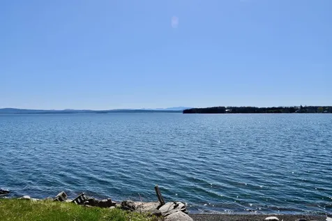 122 Eastview Lane North Hero VT 05474