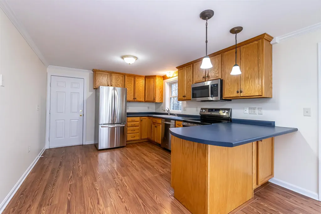 291 Whittington Street Manchester NH 03104