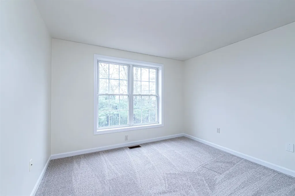 291 Whittington Street Manchester NH 03104