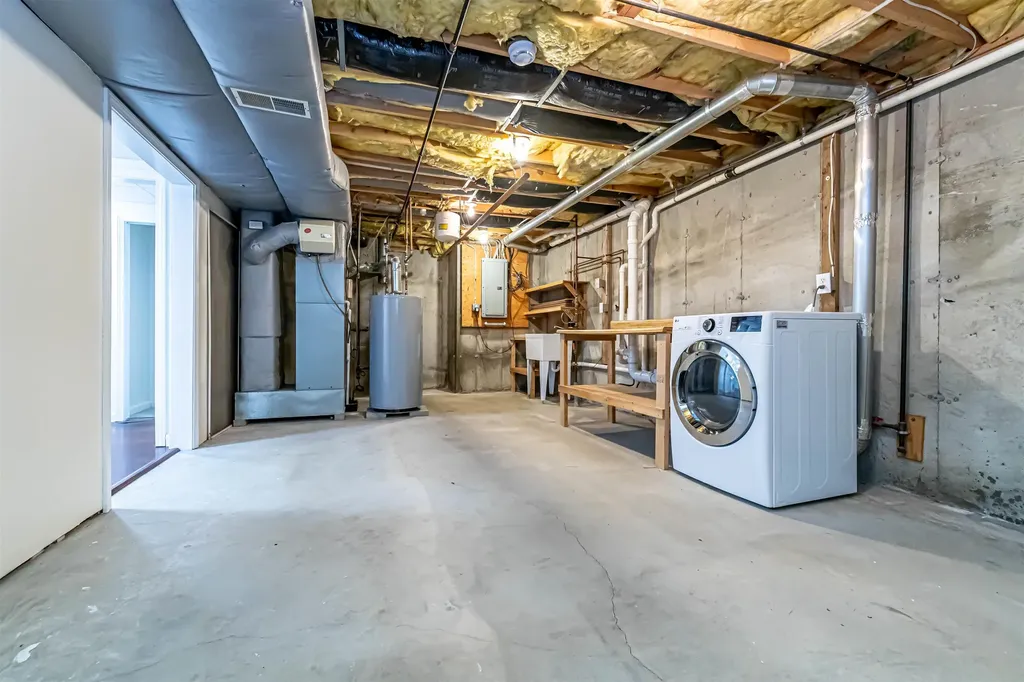 291 Whittington Street Manchester NH 03104