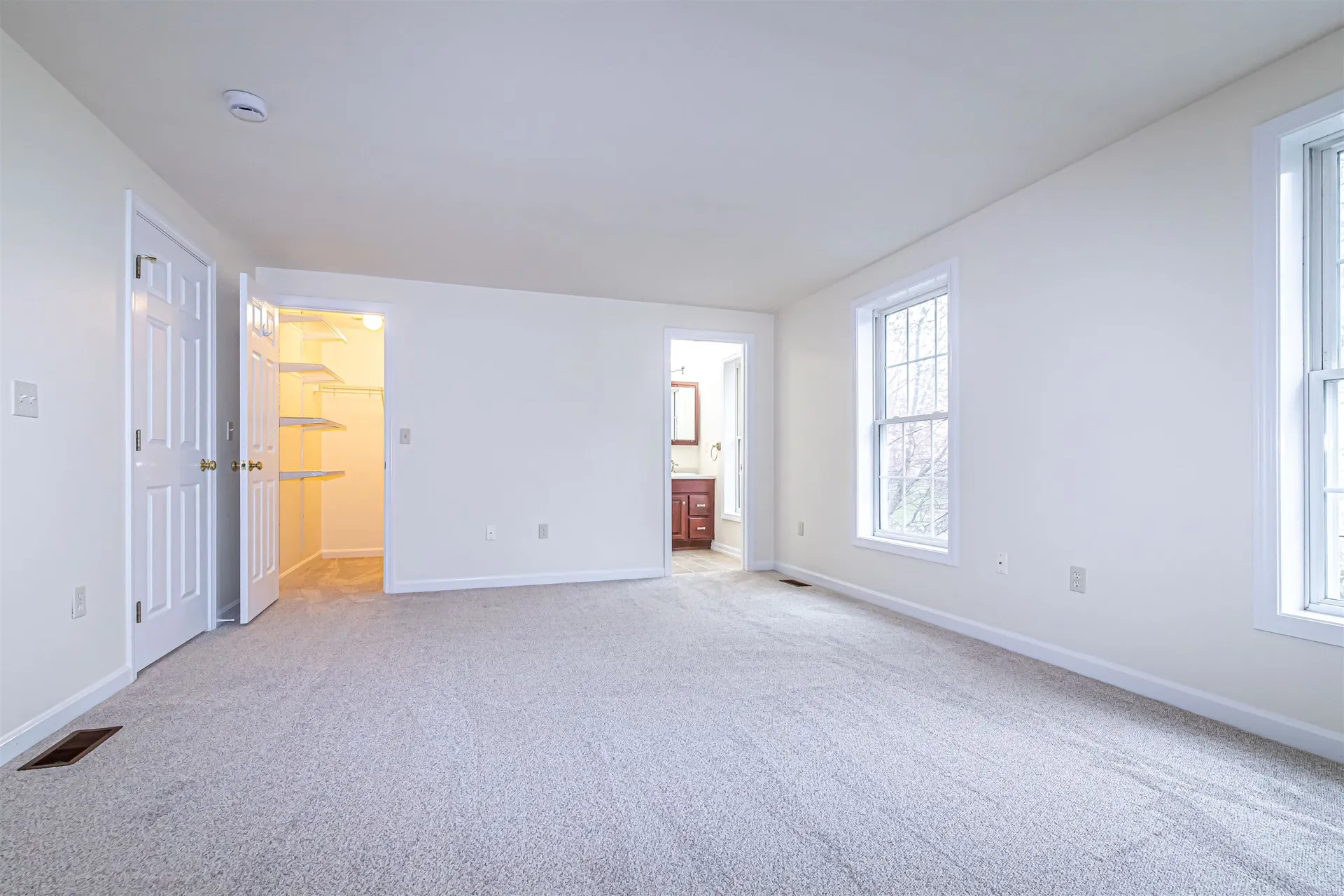 291 Whittington Street Manchester NH 03104