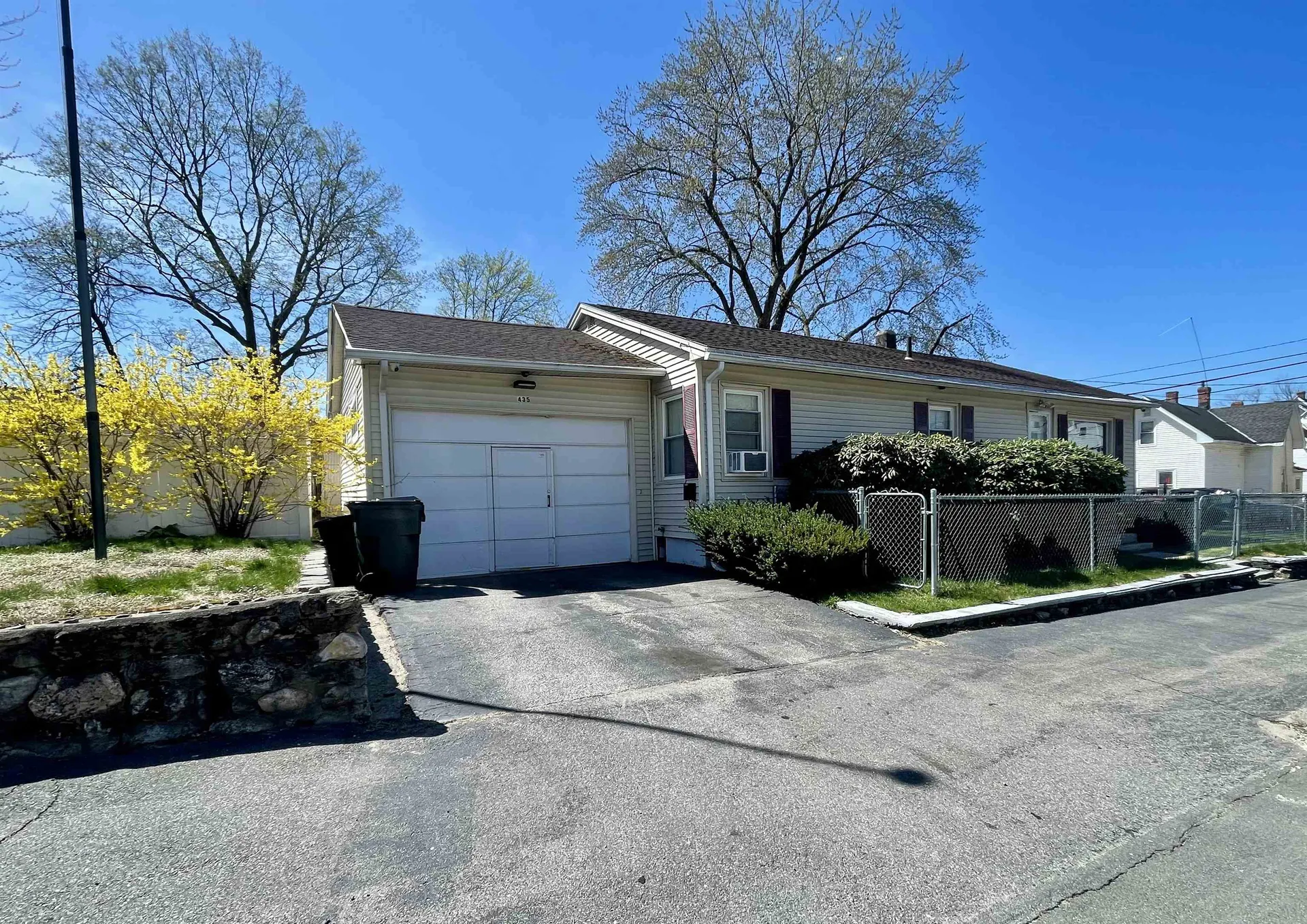 435 Spruce Street Manchester NH 03103