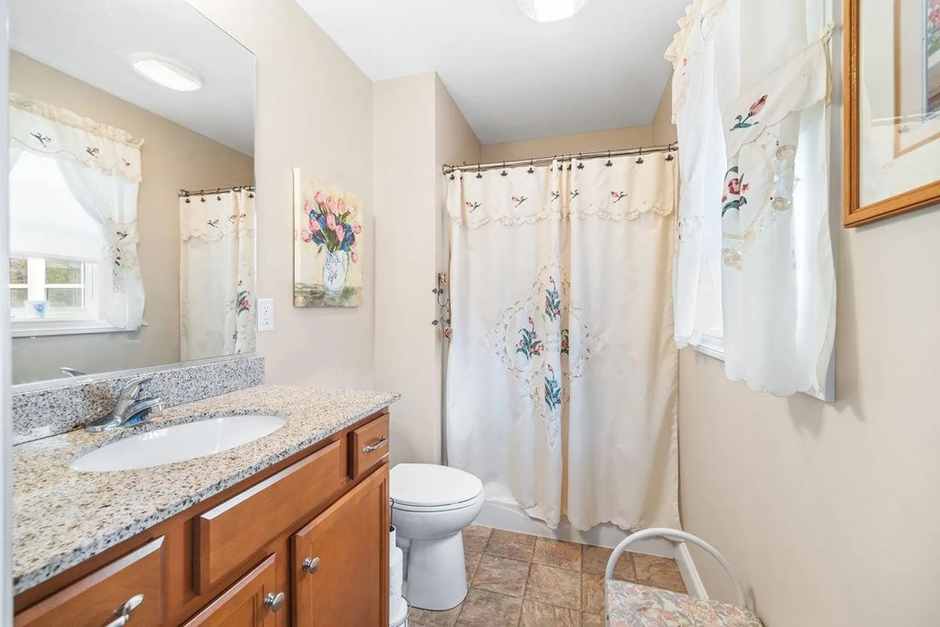 7 Elystan Circle Nashua NH 03064