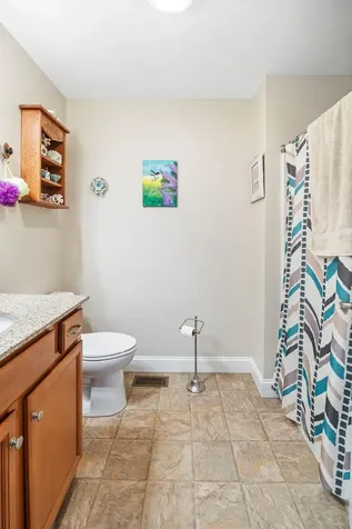 7 Elystan Circle Nashua NH 03064