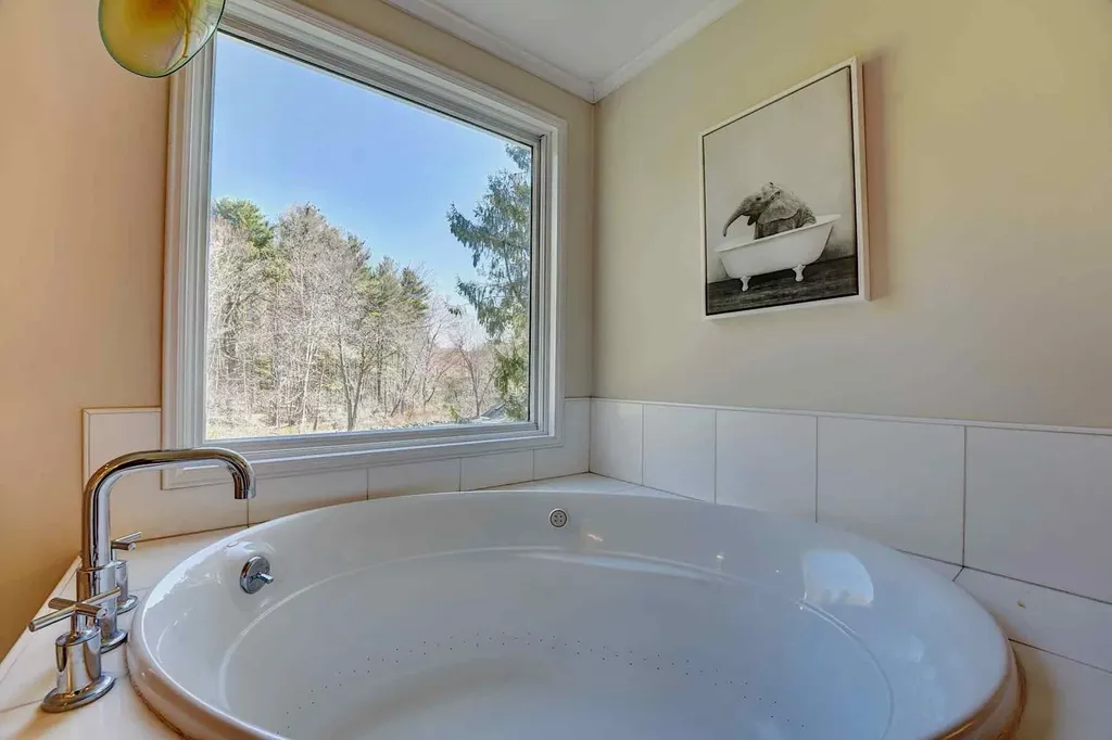 105 Wallis Road Rye NH 03870