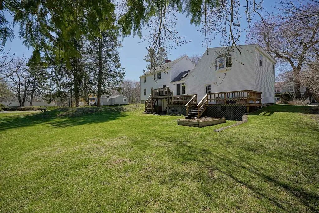 105 Wallis Road Rye NH 03870