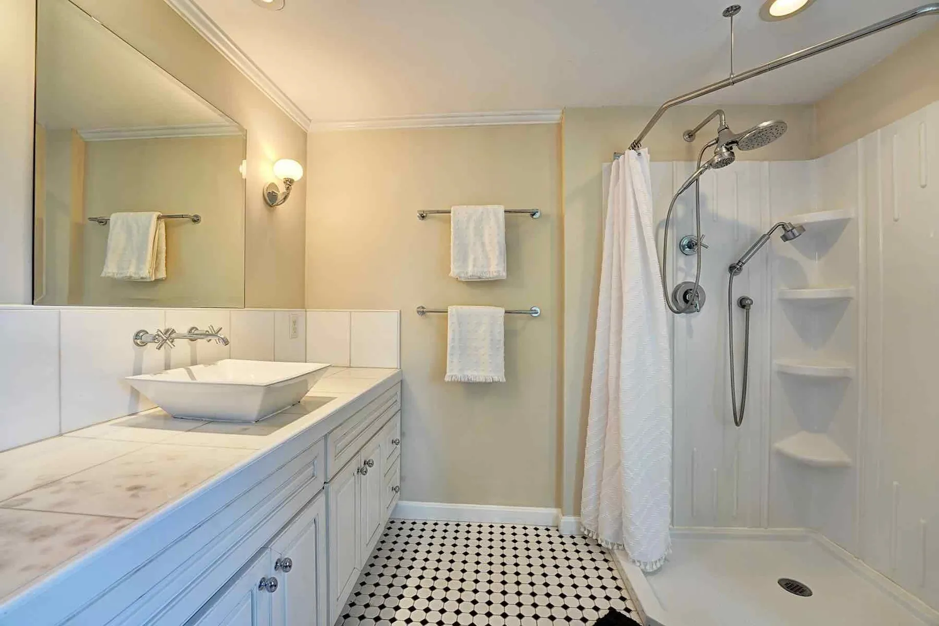 105 Wallis Road Rye NH 03870