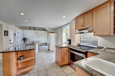 105 Wallis Road Rye NH 03870