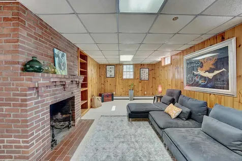 105 Wallis Road Rye NH 03870