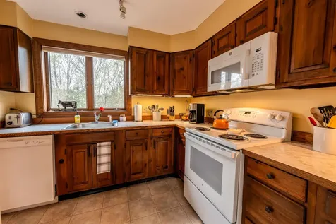 355 Lyman Batcheller Road Hartford VT 05059
