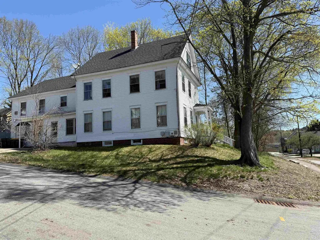 5 Washington Street Laconia NH 03246