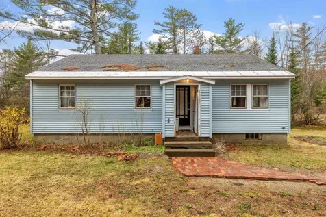 1319 Nh Route 25 Warren NH 03279