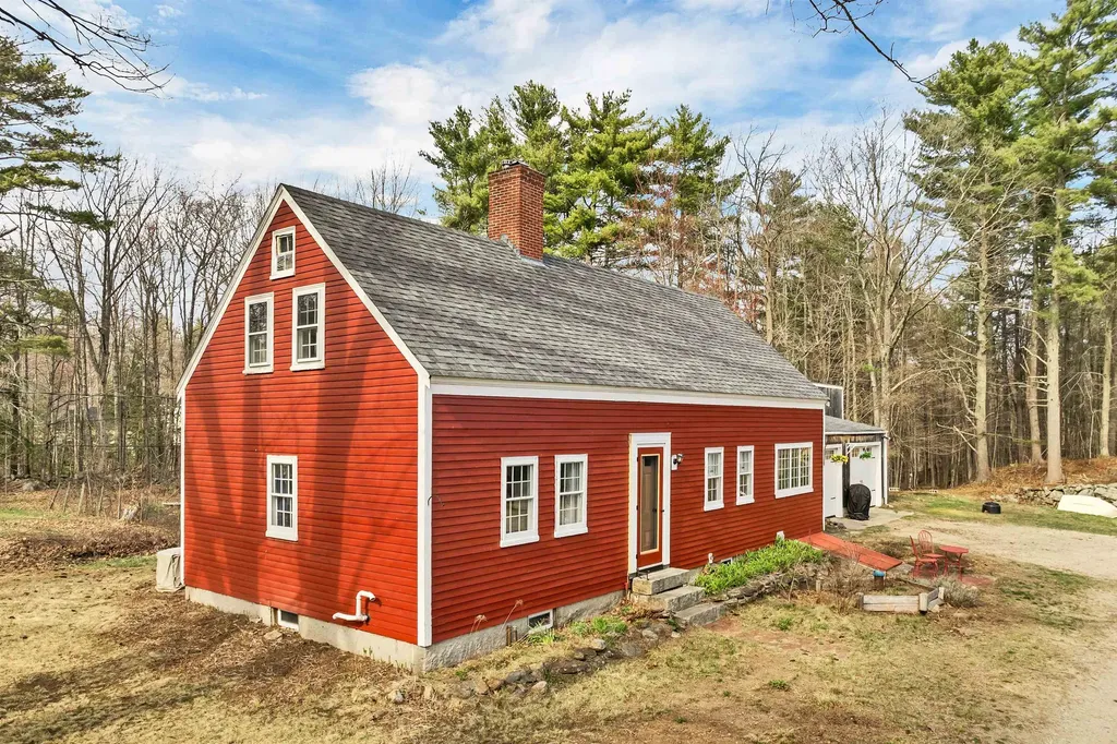 223 Silver Street Middleton NH 03887