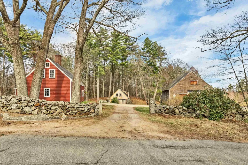 223 Silver Street Middleton NH 03887