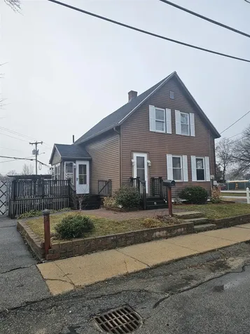 12 Winter Street Rochester NH 03867