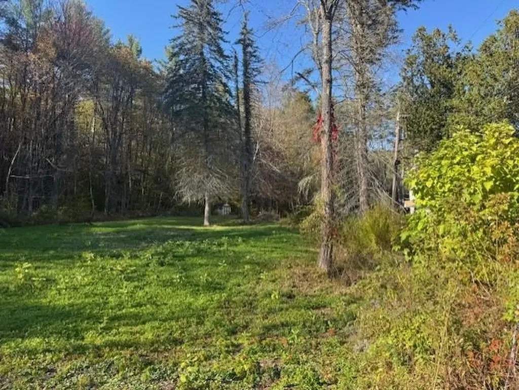 00 High Street Gilsum NH 03448