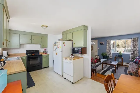 35 Hinsdale Heights Hinsdale NH 03451