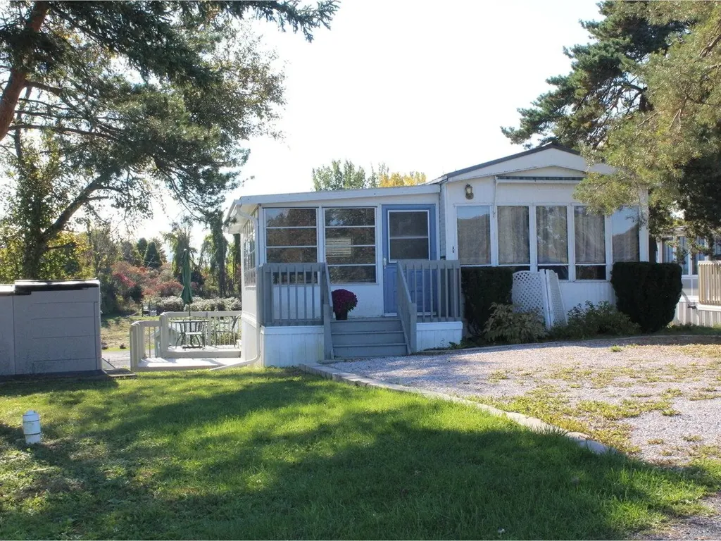 22 Empire Circle South Hero VT 05486