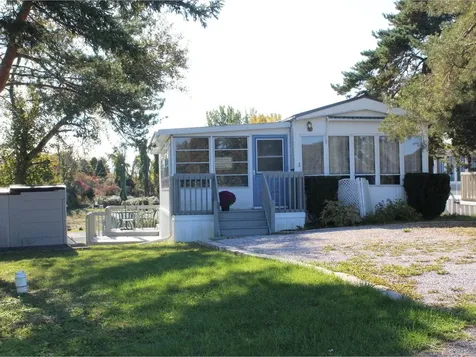 22 Empire Circle South Hero VT 05486