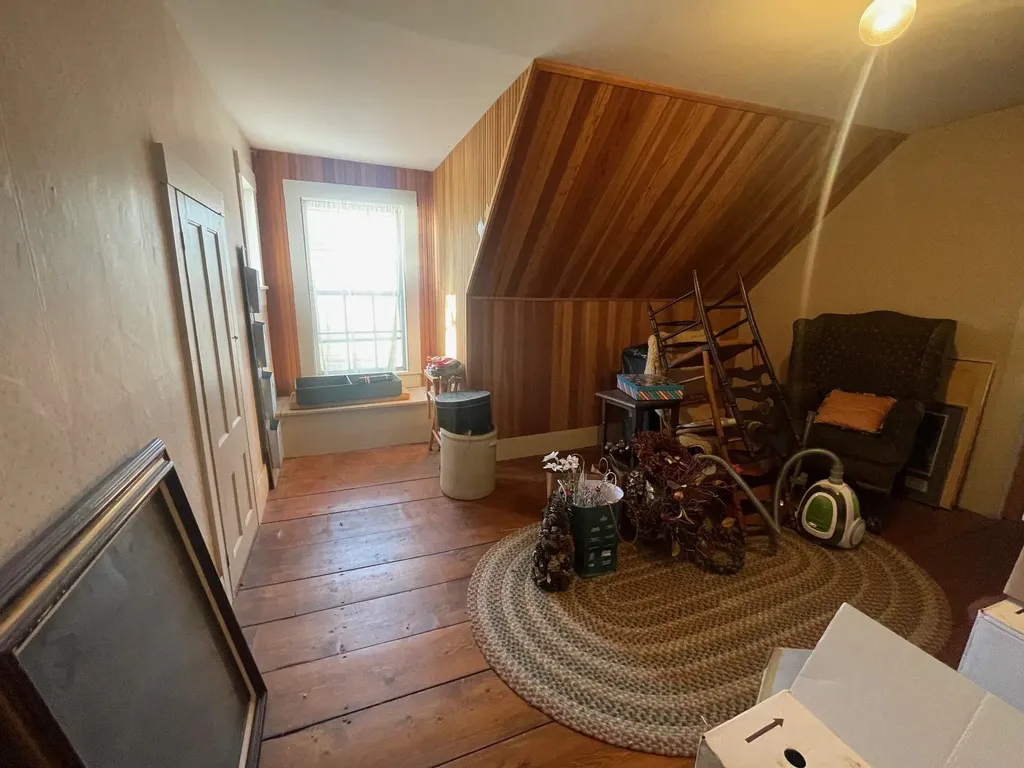 668 Urquhart Road Newbury VT 05058