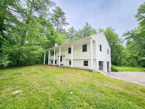 24 Hampton Falls Road Exeter NH 03833