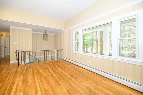 24 Hampton Falls Road Exeter NH 03833