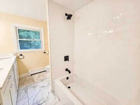 24 Hampton Falls Road Exeter NH 03833