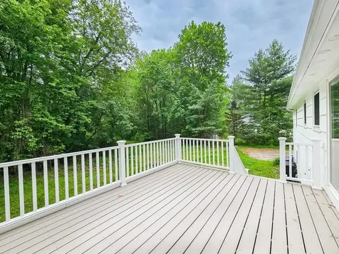 24 Hampton Falls Road Exeter NH 03833