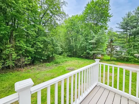 24 Hampton Falls Road Exeter NH 03833