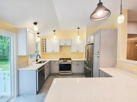 24 Hampton Falls Road Exeter NH 03833
