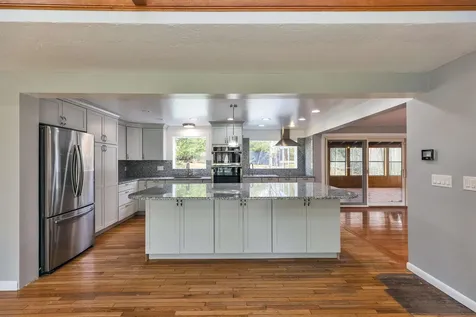 59 Edinburgh Drive Bedford NH 03110