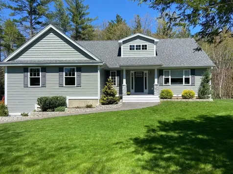 31 Juniper Circle Auburn NH 03032
