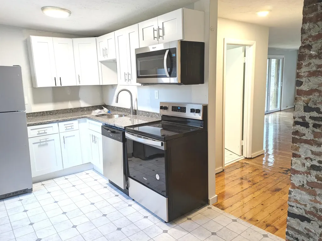 3 S Shore Road Salem NH 03079