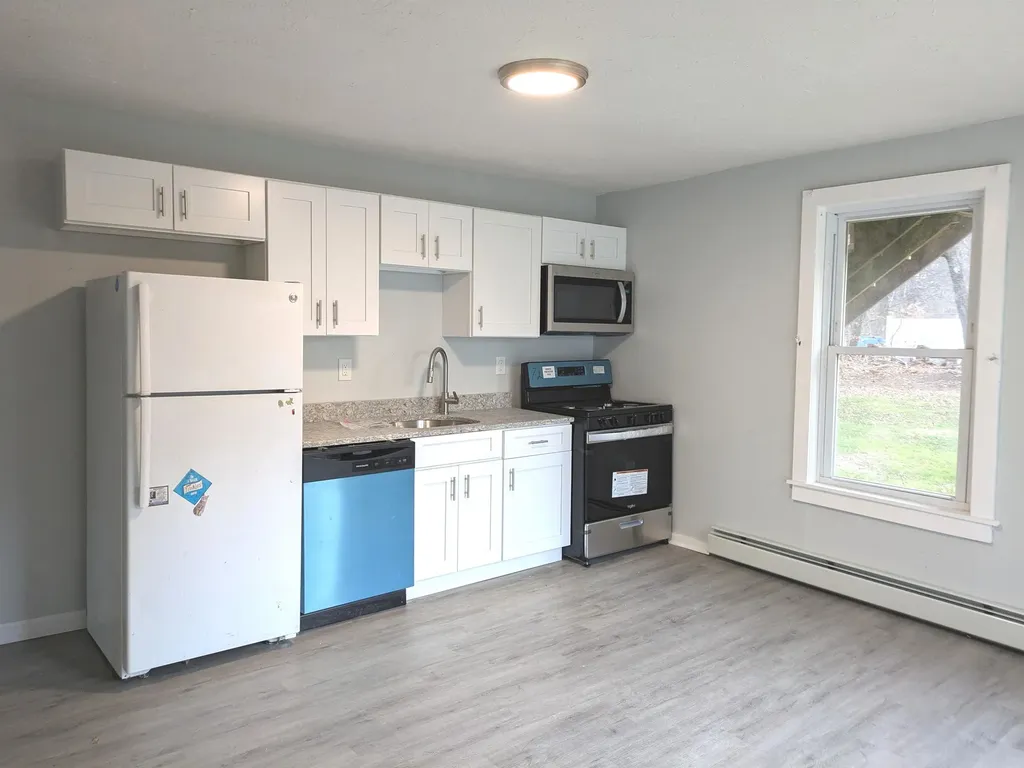 3 S Shore Road Salem NH 03079