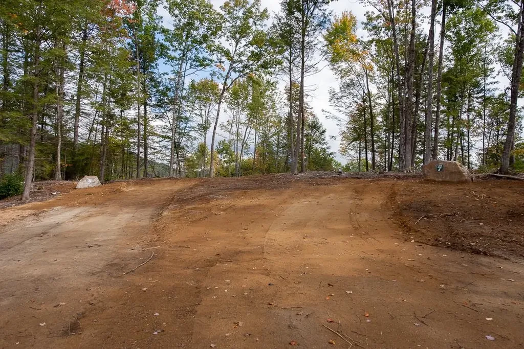 15-12-10-7 Jacob Hall Farm Road Rumney NH 03266