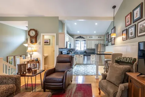 383 Old Quechee Road Hartford VT 05059